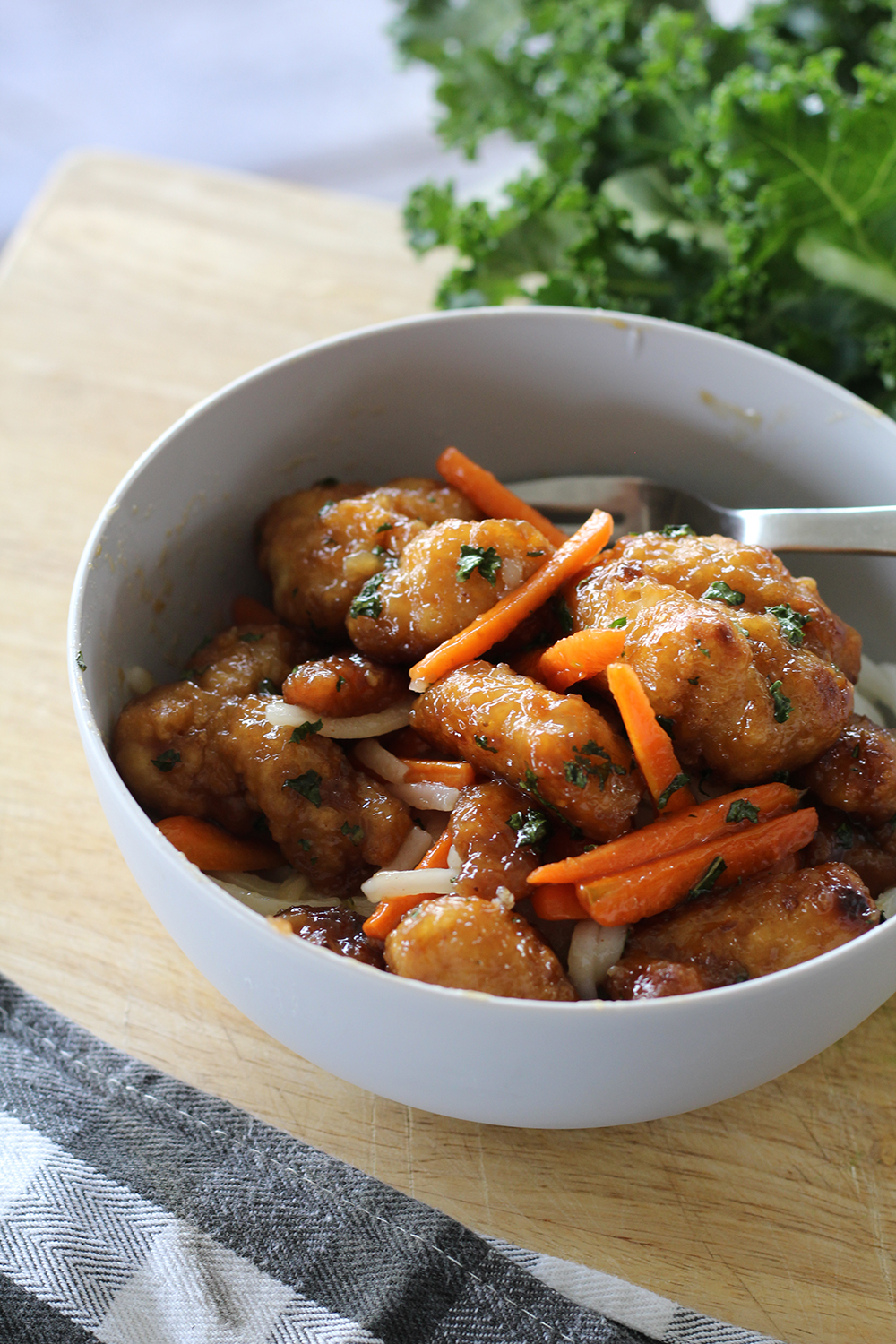 Chicken with Carrots and Kale