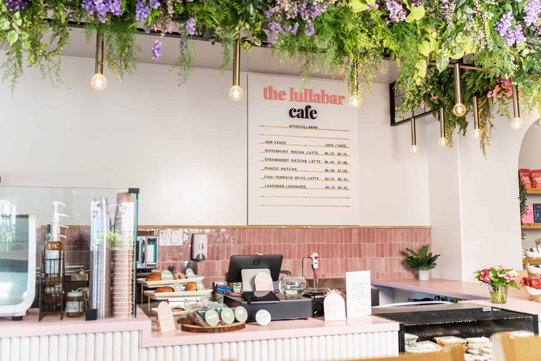 A cafe with delicious healthy items