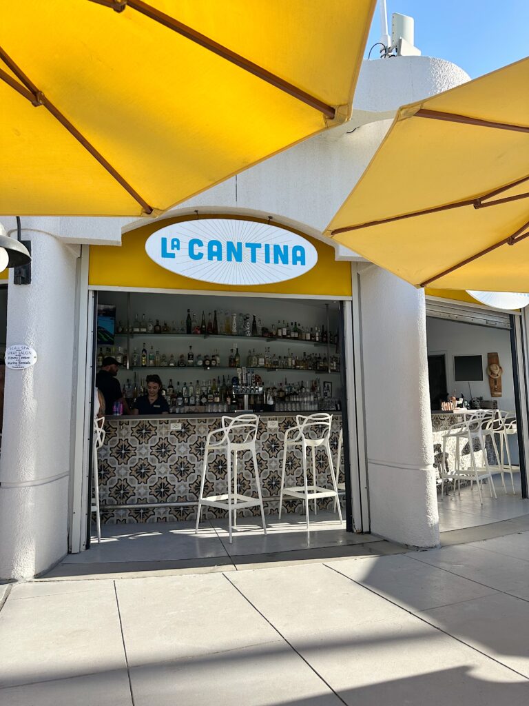 La Cantina for lunch by the pool