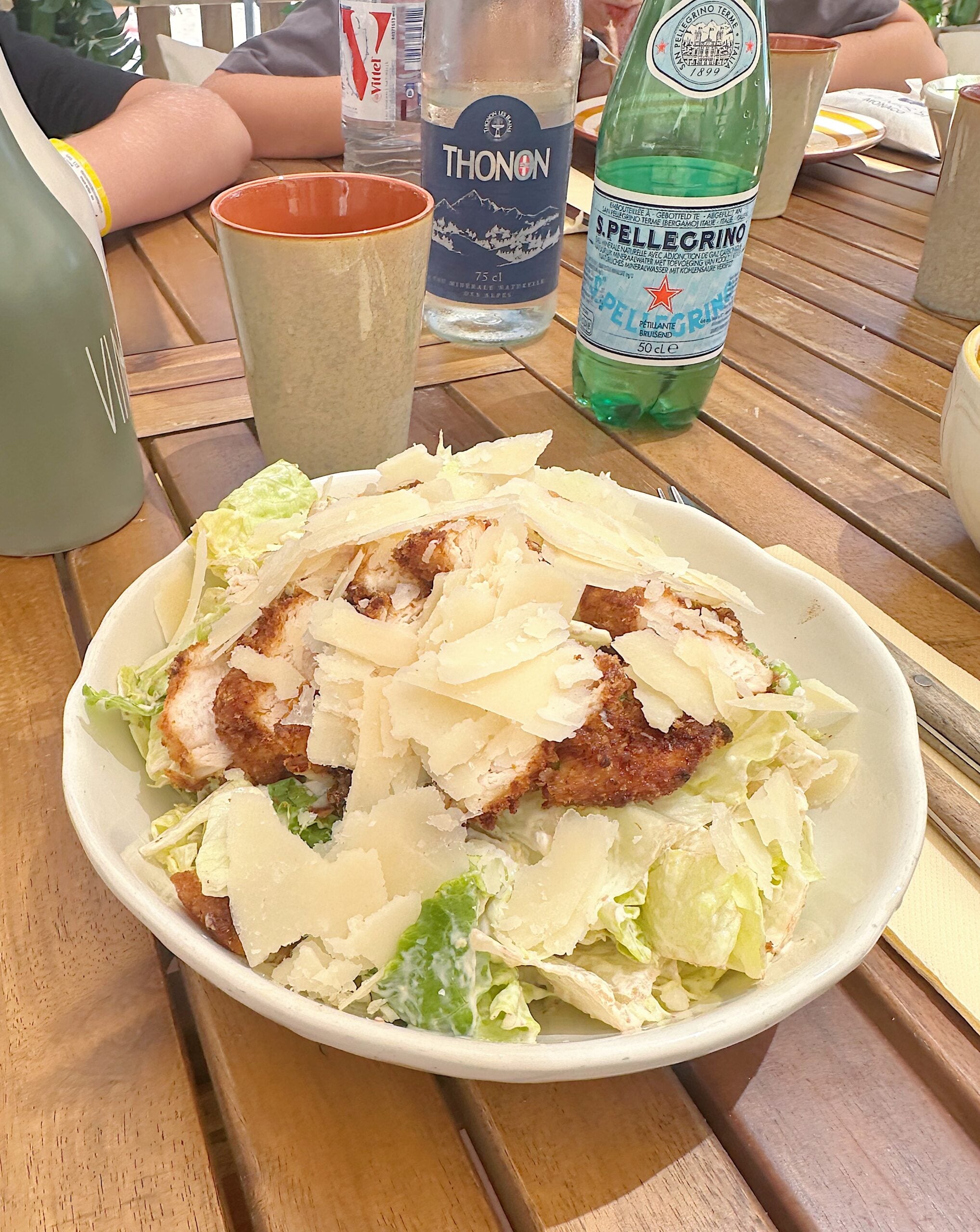 Caesar salad with chicken