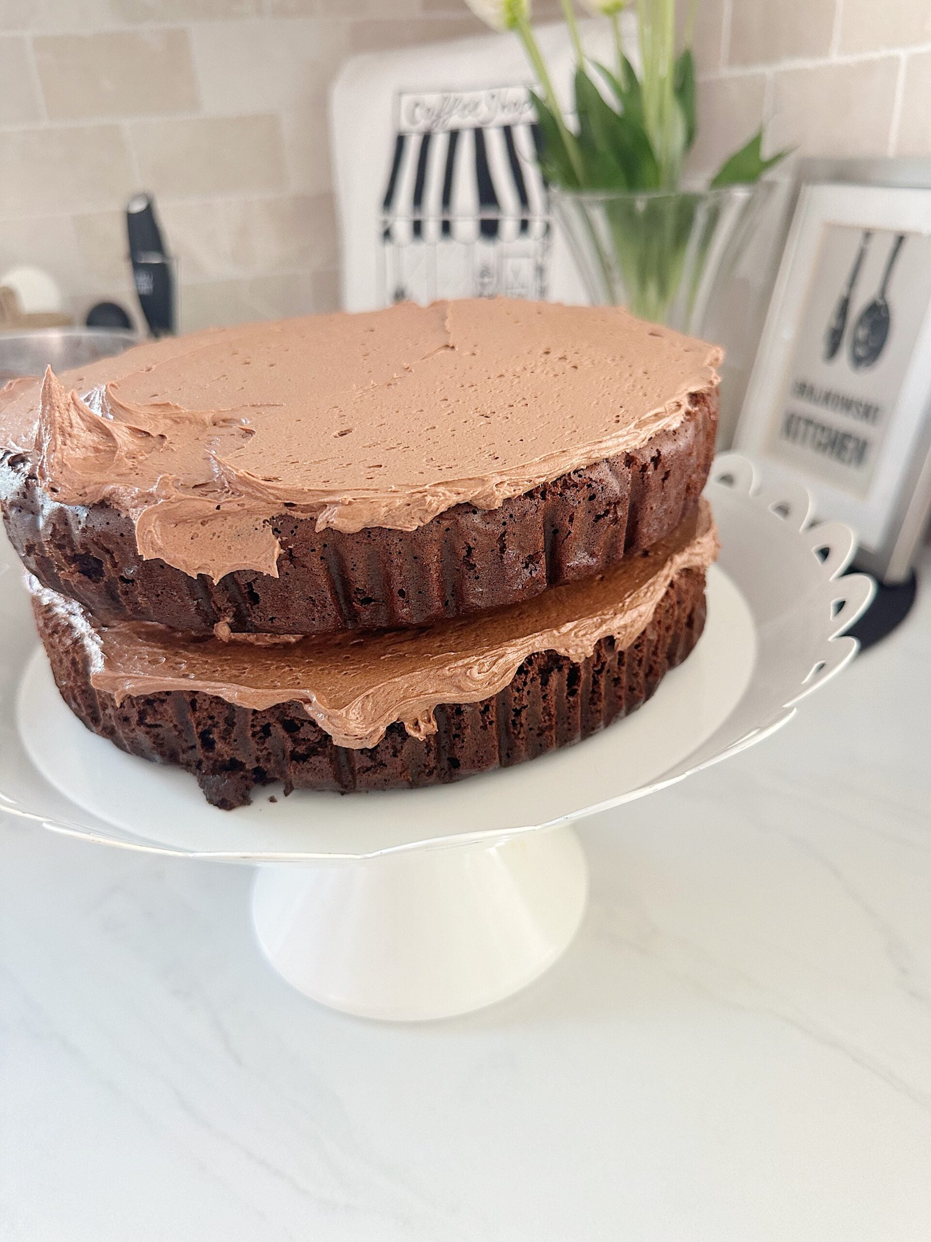 frosting a cake